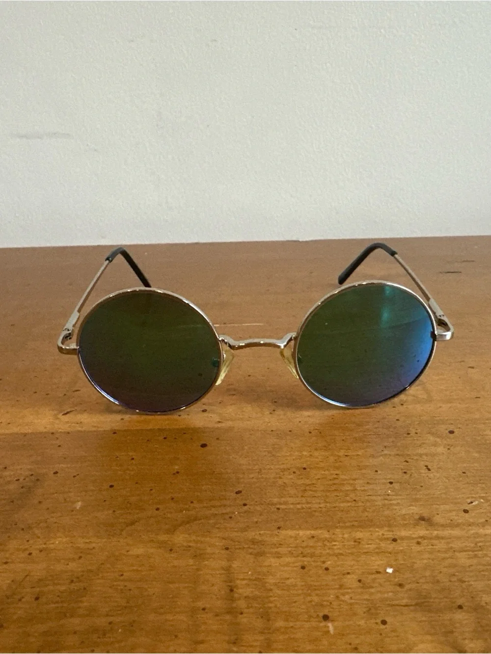 Round Silver Frame Sunglasses with Green Mirrored Lenses